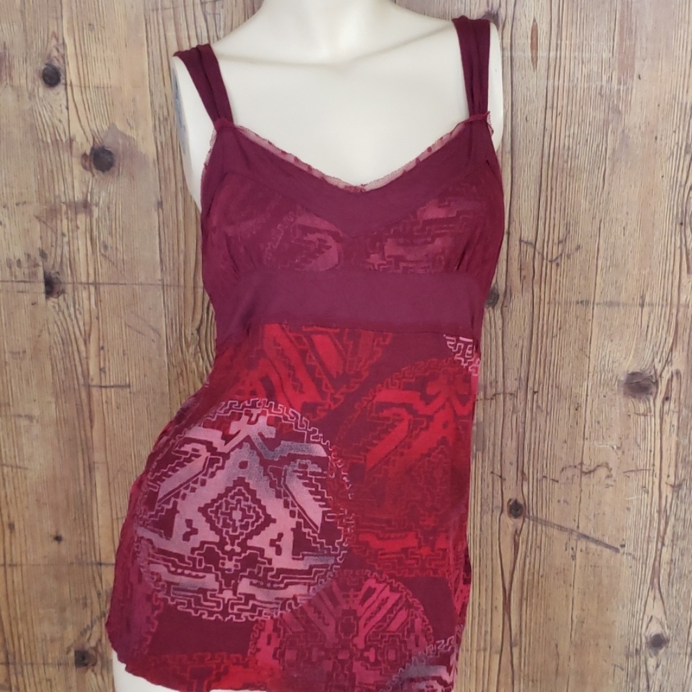 Calvin Klein burgundy lace and print tank size sm